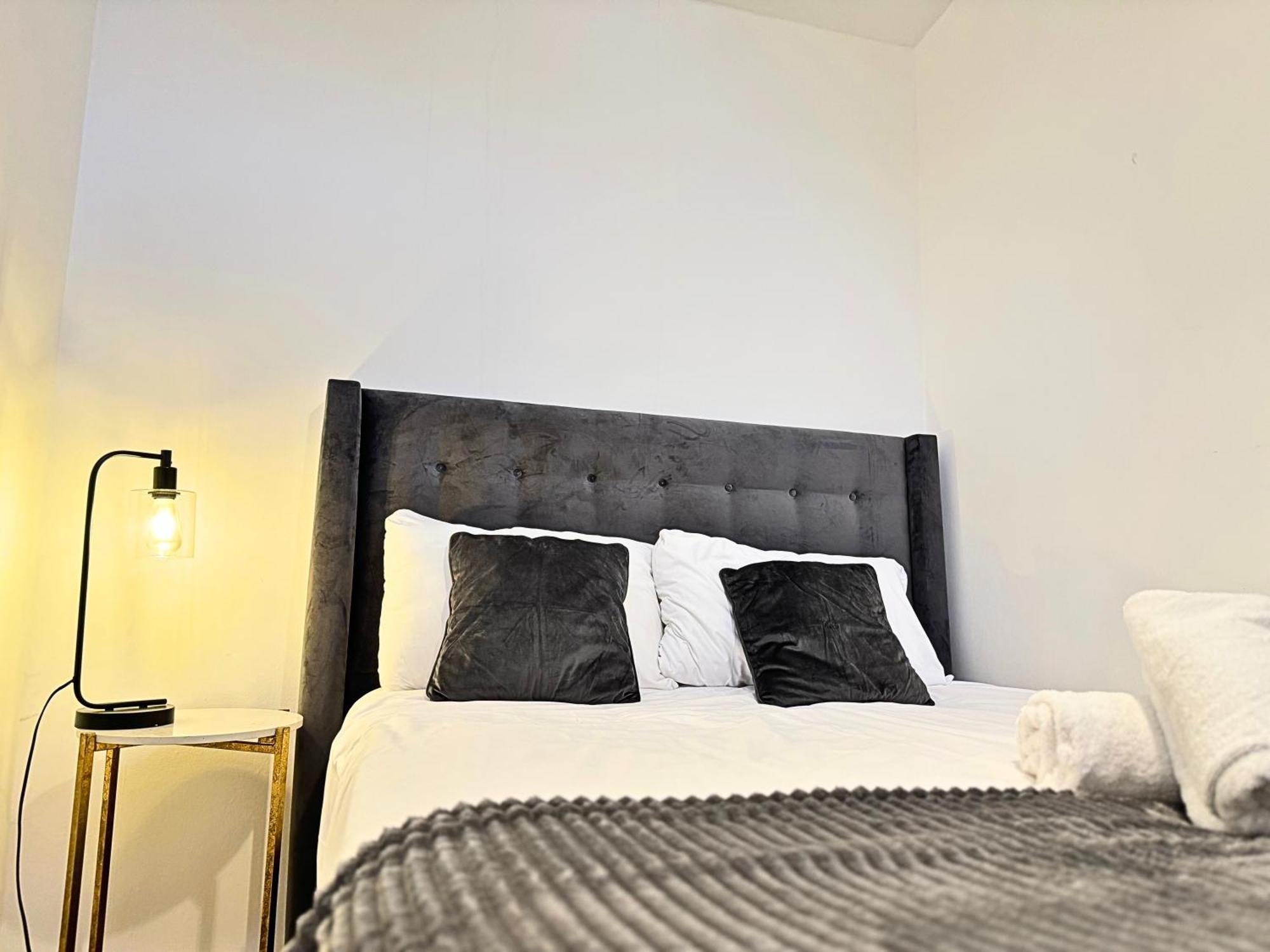 The Heart Of Kensington Mews - 3 Bedrooms House-Private Entrance-Hyde Park Walk Away-Green Park 9 Minutes Underground- The Best Of London With Glamour Of Kensington Exterior foto