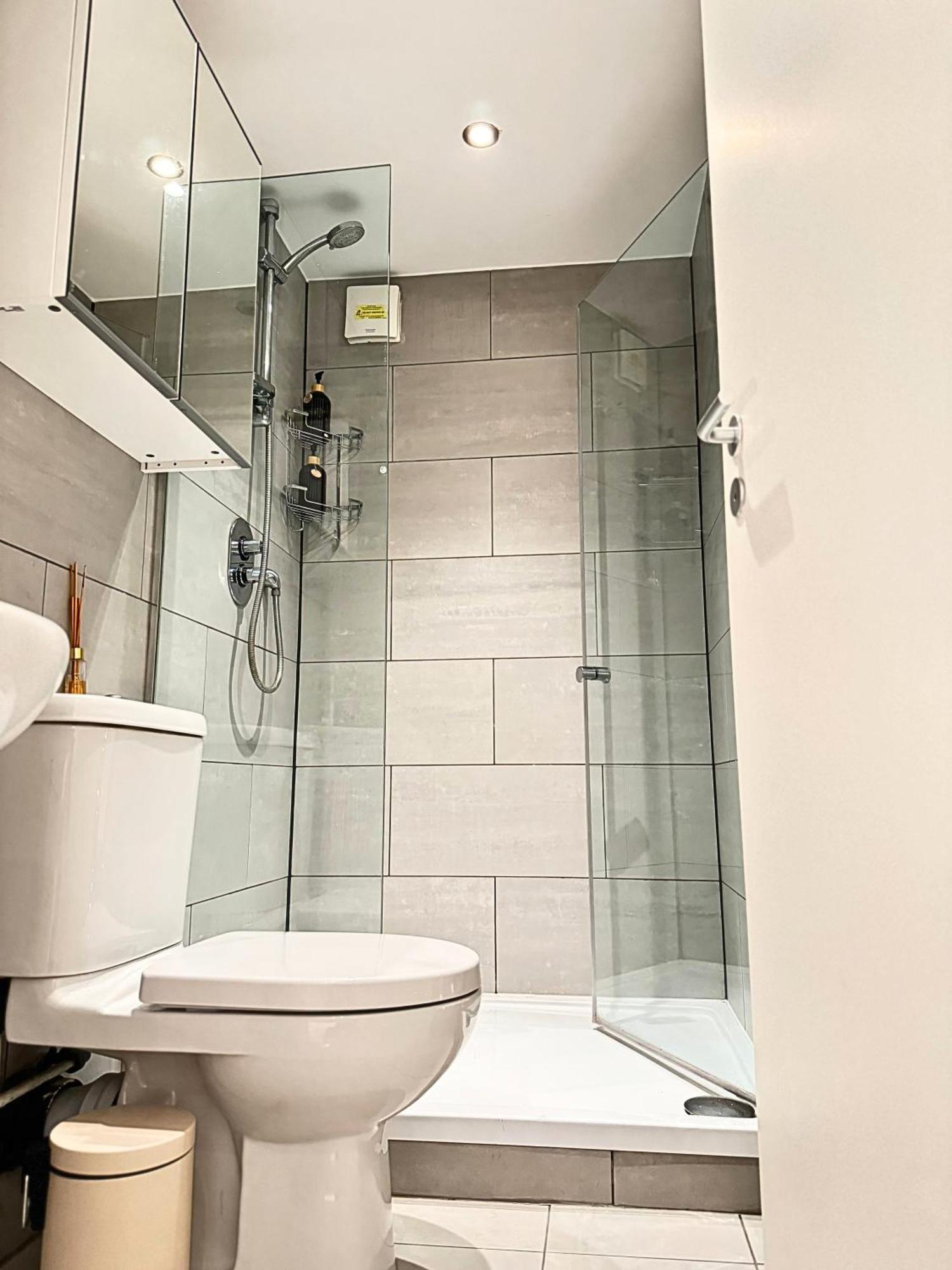 The Heart Of Kensington Mews - 3 Bedrooms House-Private Entrance-Hyde Park Walk Away-Green Park 9 Minutes Underground- The Best Of London With Glamour Of Kensington Exterior foto
