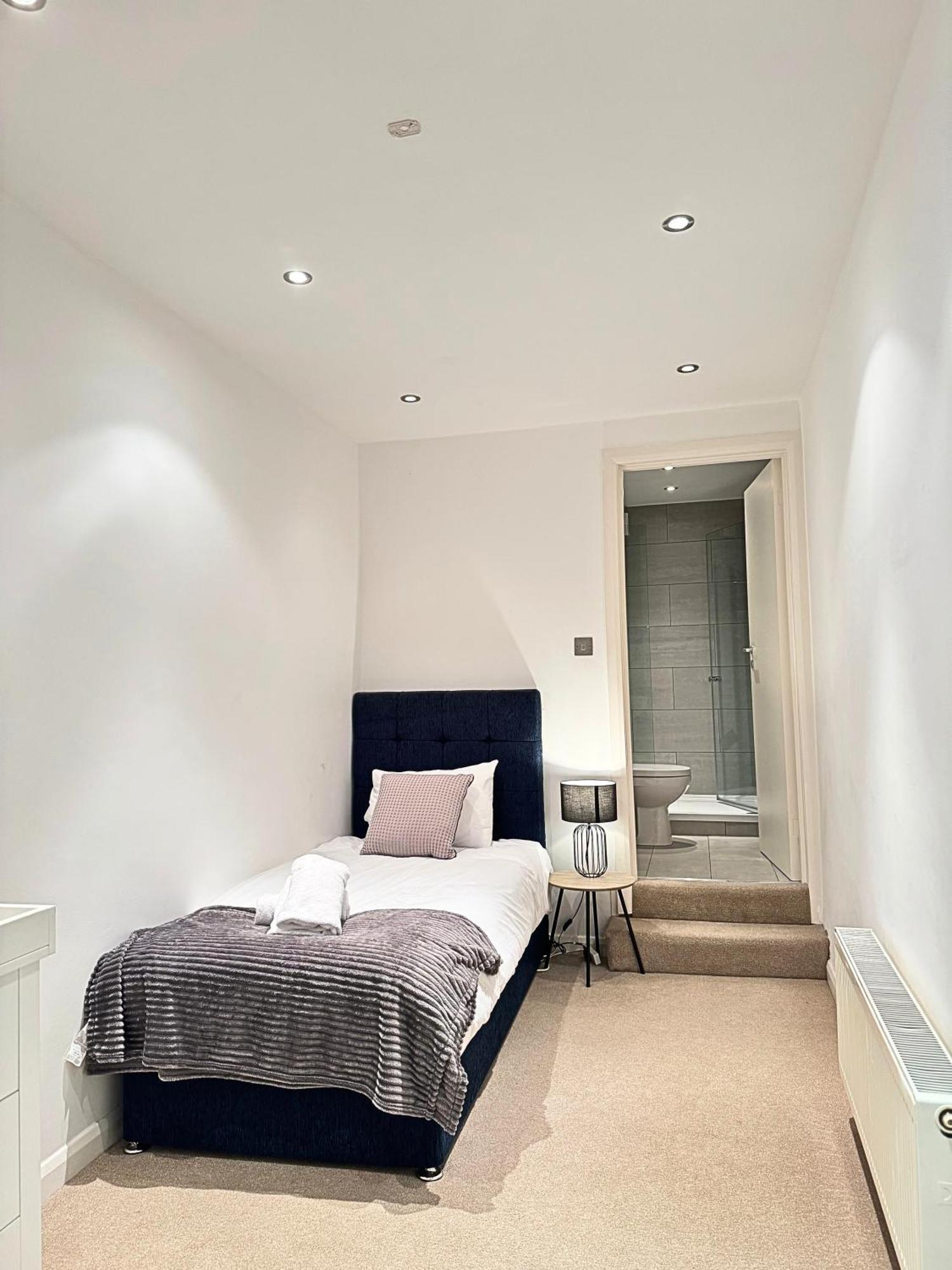 The Heart Of Kensington Mews - 3 Bedrooms House-Private Entrance-Hyde Park Walk Away-Green Park 9 Minutes Underground- The Best Of London With Glamour Of Kensington Exterior foto